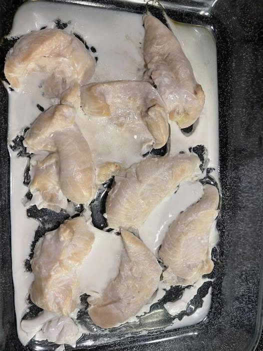 Reason you may see white goop coming out of your cooked chicken Reason you may see white goop coming out of your cooked chicken