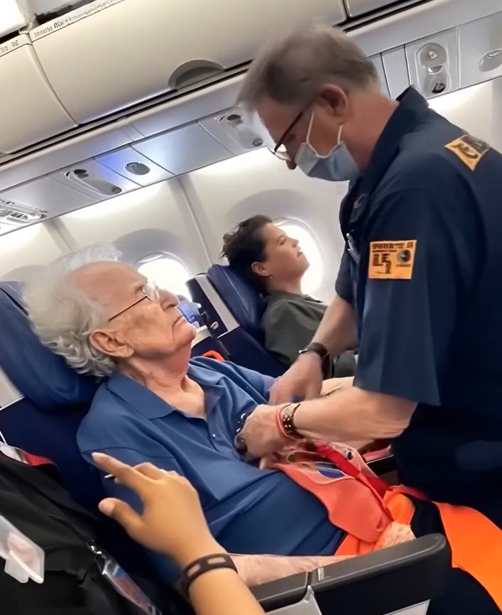 At 78, I Liquidated Everything and Bought a One-Way Ticket to Reconnect with the Love of My Life