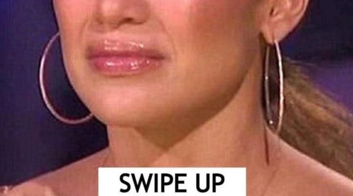 Jennifer Lopez mourns