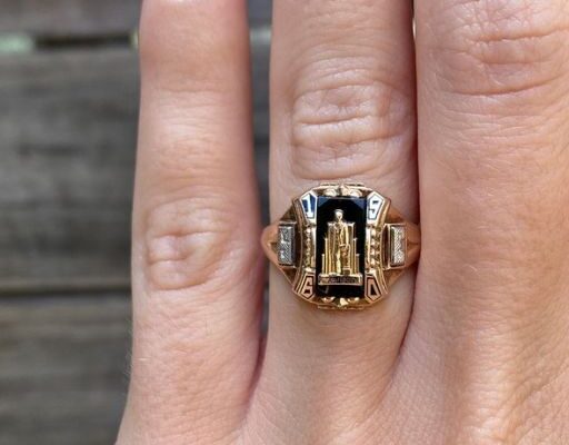 MY FIANCÉ PROPOSED WITH THIS RING—AND I HAVE NO IDEA WHAT TO THINK
