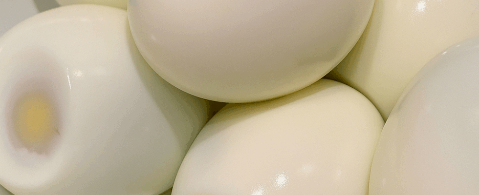 Be careful, eating eggs at night can make you Is it safe to eat eggs at night?