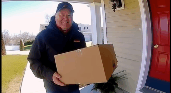 The Unexpected Delivery That Unraveled My Family’s Secrets