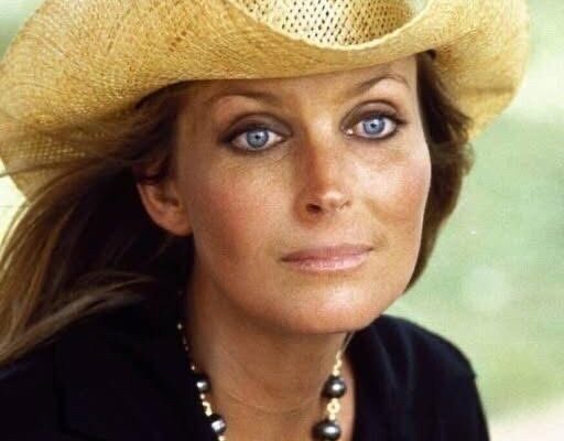 Those eyes, Who can recognize this beauty? She was a true beauty icon but today she turned 67.