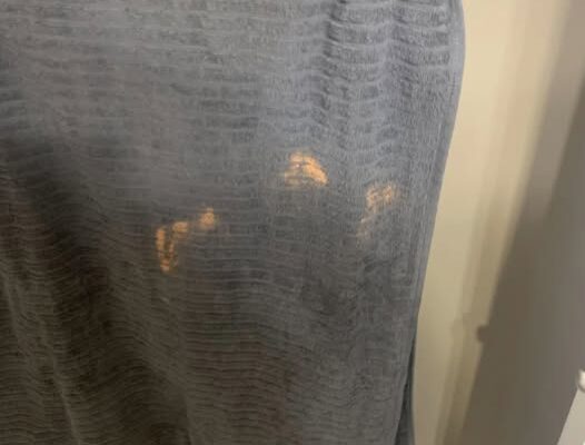 The Truth About Orange Stains on Towels That Stay Put