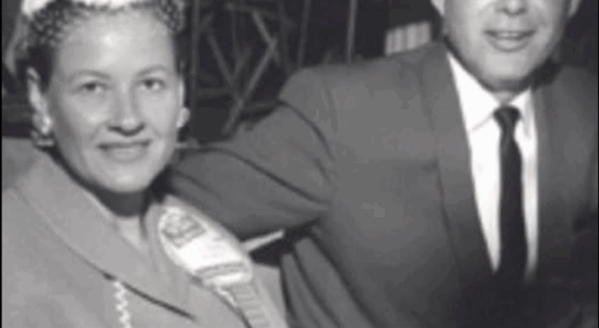 In 1960, “He’ll Have to Go” topped both the country and pop charts