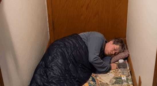 She Forced My Elderly Mom to Sleep on the Floor — I Made It Right