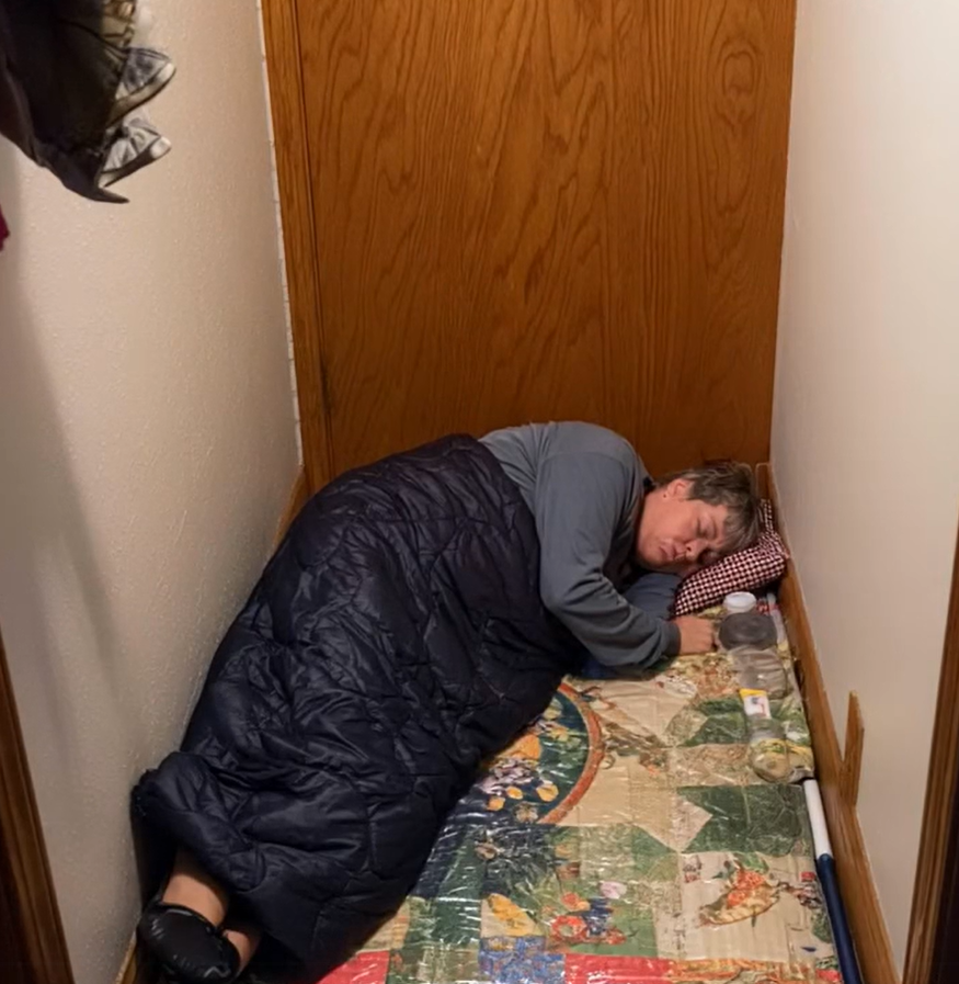 She Forced My Elderly Mom to Sleep on the Floor — I Made It Right